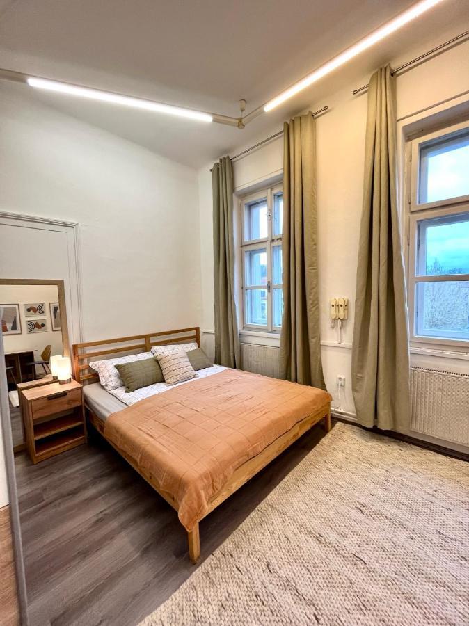 1 Bedroom Studio Close To Palmovka プラハ エクステリア 写真