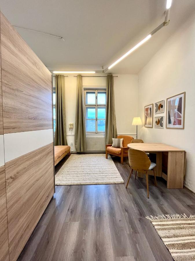 1 Bedroom Studio Close To Palmovka プラハ エクステリア 写真